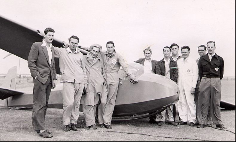 gliding09 glider crew (1)