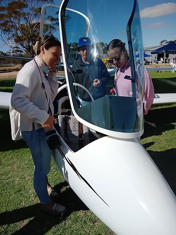 helicopter pilot glider page4