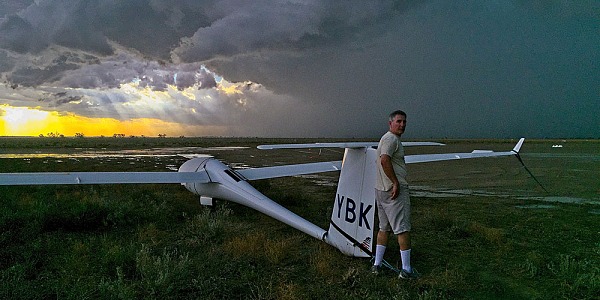 Storm 90
